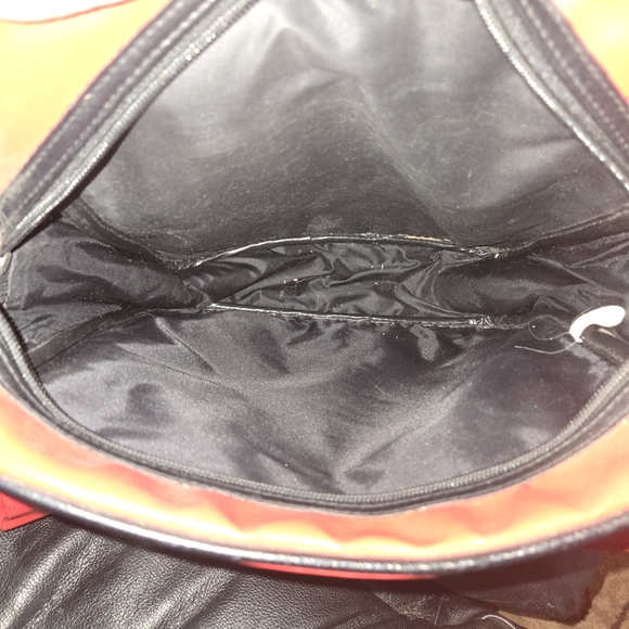 Hot Topic vintage Vinyl red & black skull bowler bag - Picture 8 of 9